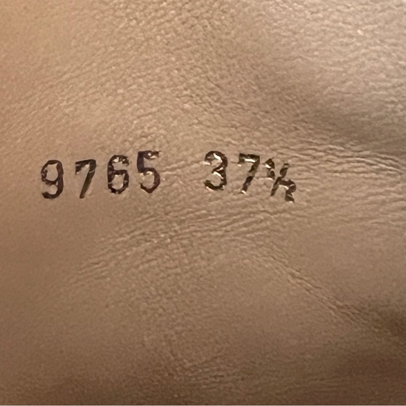 BEAUTIISOLES Brandi Pointed Toe Bootie Size 7 1/2 Excellent Pre-Owned Condition - Picture 5 of 9